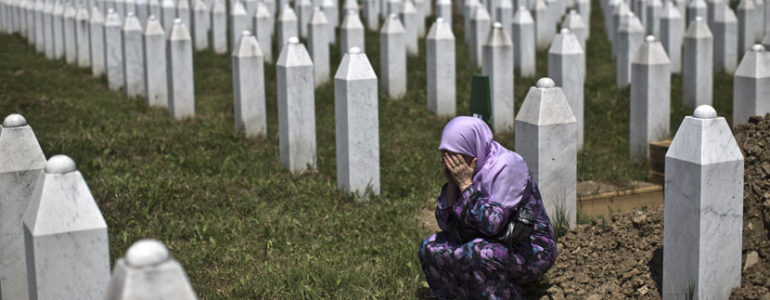 Mass Graves – Crimes Against Humanity in Srebrenica